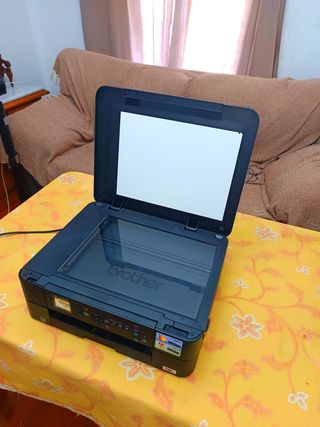 Impresora Brother Negra Multifunción