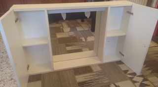 Mobile da bagno con specchio