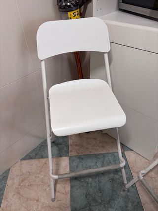 2 Sillas y mesa abatible Cocina Ikea Blancas