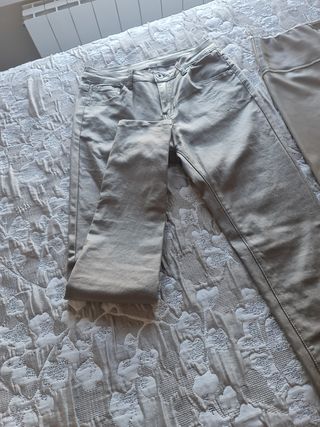 Lote pantalón y malla beige T42