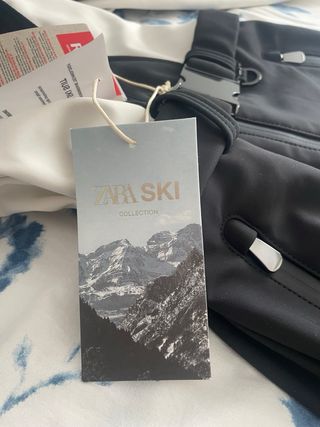 Mono de esquí Zara
talla: XS
