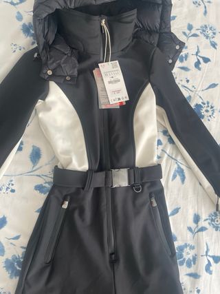 Mono de esquí Zara
talla: XS