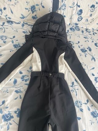 Mono de esquí Zara
talla: XS