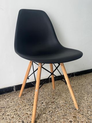 Set di 2 sedie nordiche nere