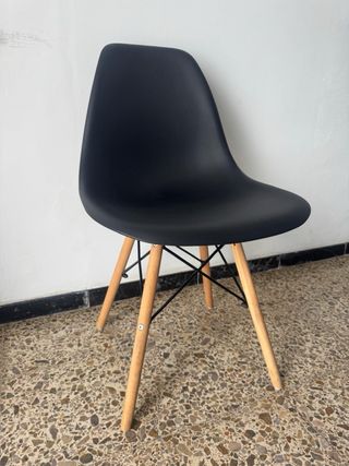 Set di 2 sedie nordiche nere