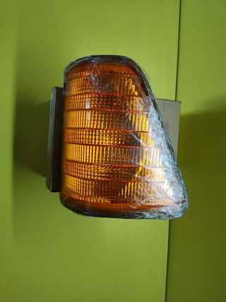 INTERMITENTE DELANTERO IZQUIERDO MERCEDES V207