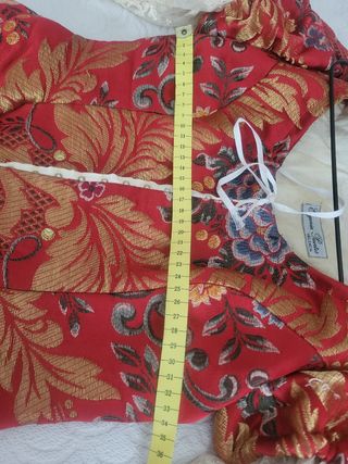Traje de fallera 



Falda y corpiño S.XIX