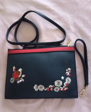 Bolso pequeño negro con bordado de pájaro