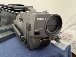 Videocámara Samsung Video 8 Digital Zoom 32x