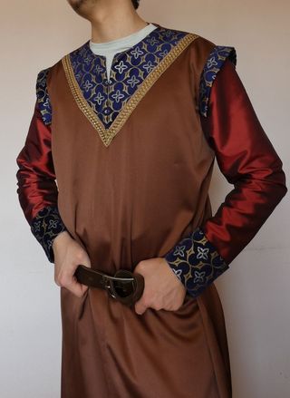 Traje medieval hombre azul y marrón
