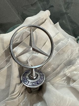 Emblema Estrella Mercedes-Benz