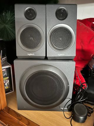 Altavoces Logitech