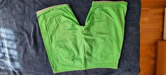 Bermudas verdes