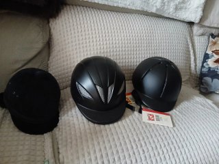 Casco de equitación negro