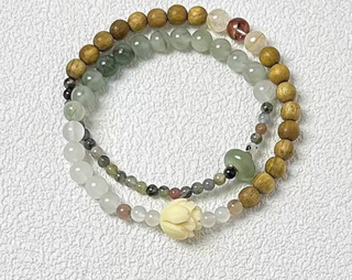 Pulsera de cuentas de madera y jade