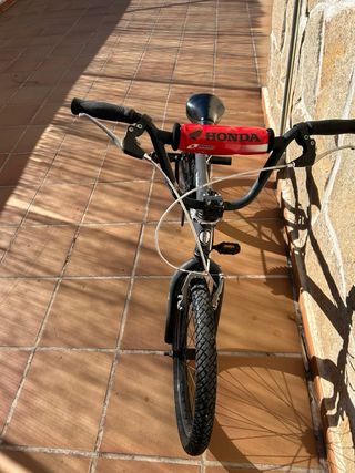 Bicicleta BMX TOPBIKE Negra