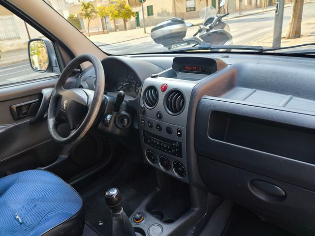 PEUGEOT Partner Combi 1.6 HDi 1 AÑO GARANTIA