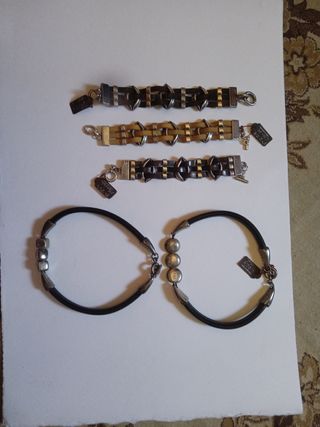 Pulseras y Collares B&G Hechos a Mano