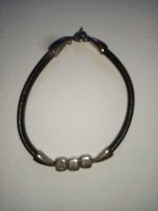 Pulseras y Collares B&G Hechos a Mano