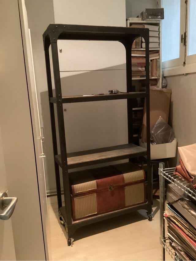 Estantería industrial metal y madera