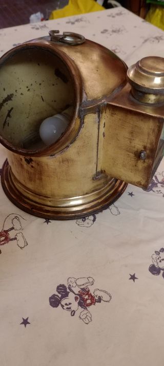 Lampada da tavolo in ottone