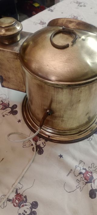 Lampada da tavolo in ottone