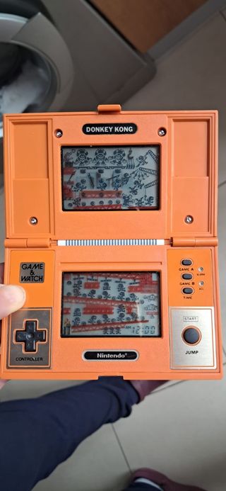 Nintendo Game & Watch Donkey Kong DK-52