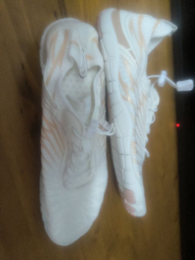 Zapatillas deportivas blancas