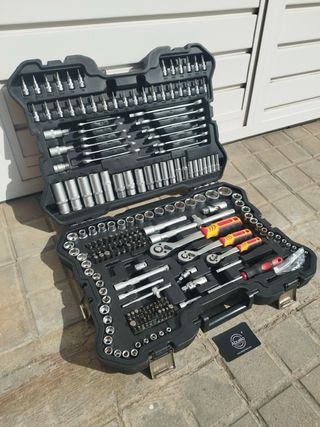 Caja Herramientas 215 PCS