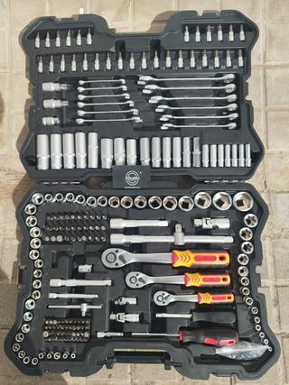 Caja Herramientas 215 PCS