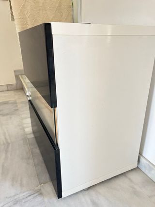 Aparador modular negro y blanco