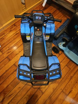 Cuatrimoto infantil azul