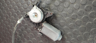 Motor elevalunas delantero izquierdo 400310A (AG)