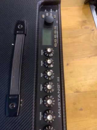 Amplificador Fender Mustang III 100W
