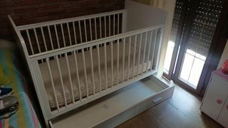 Cuna convertible en cama