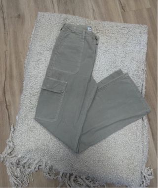 Pantalón cargo Zara beige Talla XS