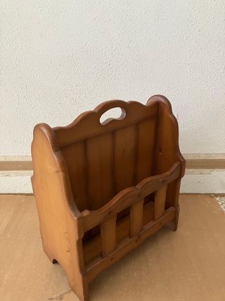 Cómoda antigua de madera y mármol