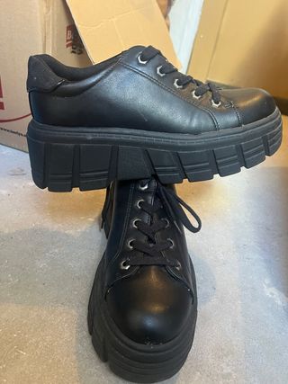 Zapatos negros plataforma