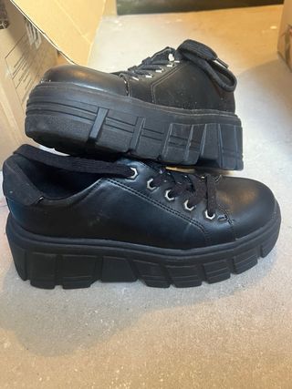 Zapatos negros plataforma
