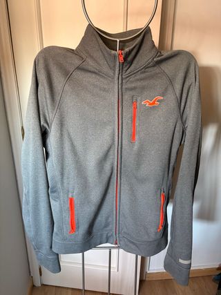 Chaqueta Hollister gris con cremallera naranja