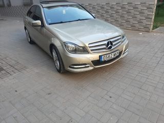 Mercedes-Benz Clase C 2011