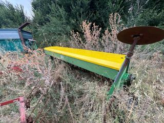 Sembradora GIL de 28 botas