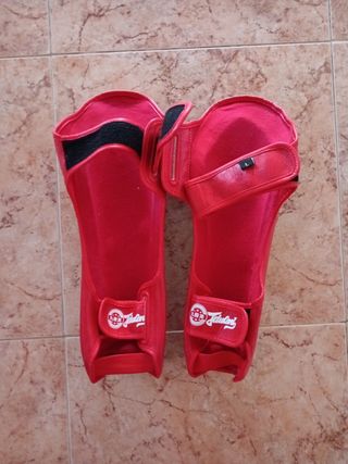 Espinilleras Artes Marciales Rígidas