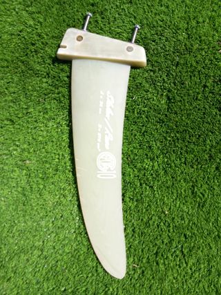 Patta da windsurf G10 da 36 cm per slalom/gara