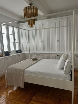 Cama dosel metálica + colchón