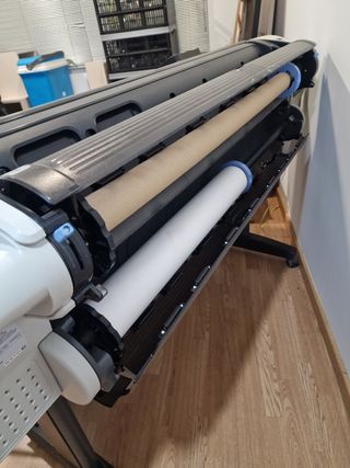 Ploter HP Designjet T1300 Profesional