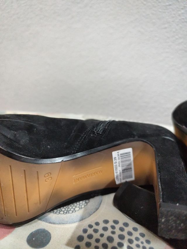 Botines negros sin estrenar con etiqueta