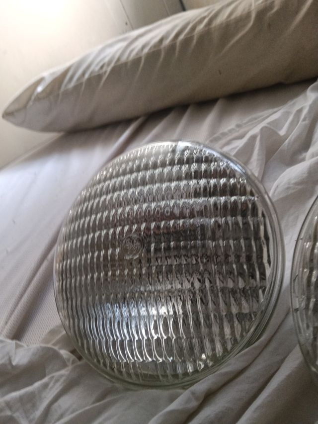 2 Lámparas Halogenss  piscina GE 300PAR56 12V 300W