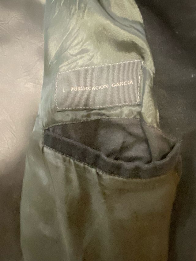 Abrigo negro Marca purificacion  Garcia