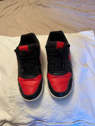 Zapatillas Nike Negras y Rojas Talla 46